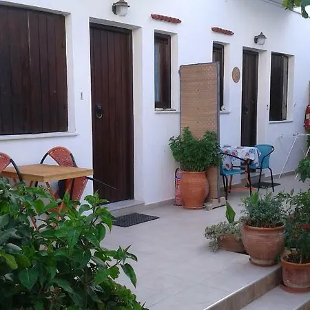 αmmos Gasthof Paleochora